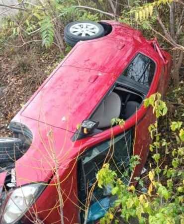 Bilecik’te takla atan otomobil yan yattı: 3 yaralı