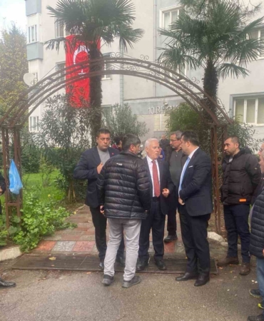 Başkan Bozbey’den şehit binbaşının ailesine taziye ziyareti