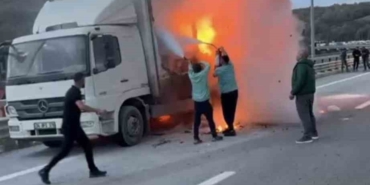 Kuzey Marmara Otoyolu’nda kamyon alev alev yandı