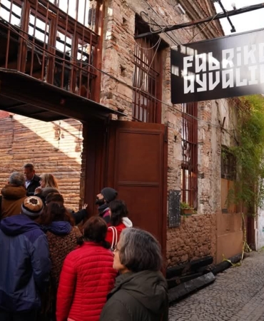 Yangında küle dönen sanatın merkezi Fabrika Ayvalık’a, AB desteği geldi