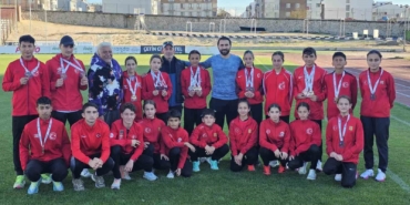 Avrupa’da tarih yazdılar, Bandırma’da tebrikleri topladılar