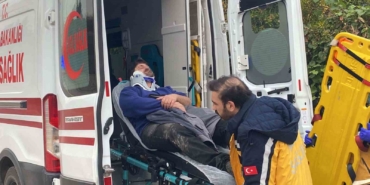 Panelvan ile çarpışan motosikletli yaralandı