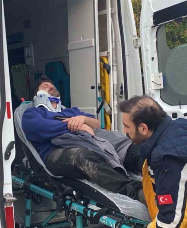 Panelvan ile çarpışan motosikletli yaralandı