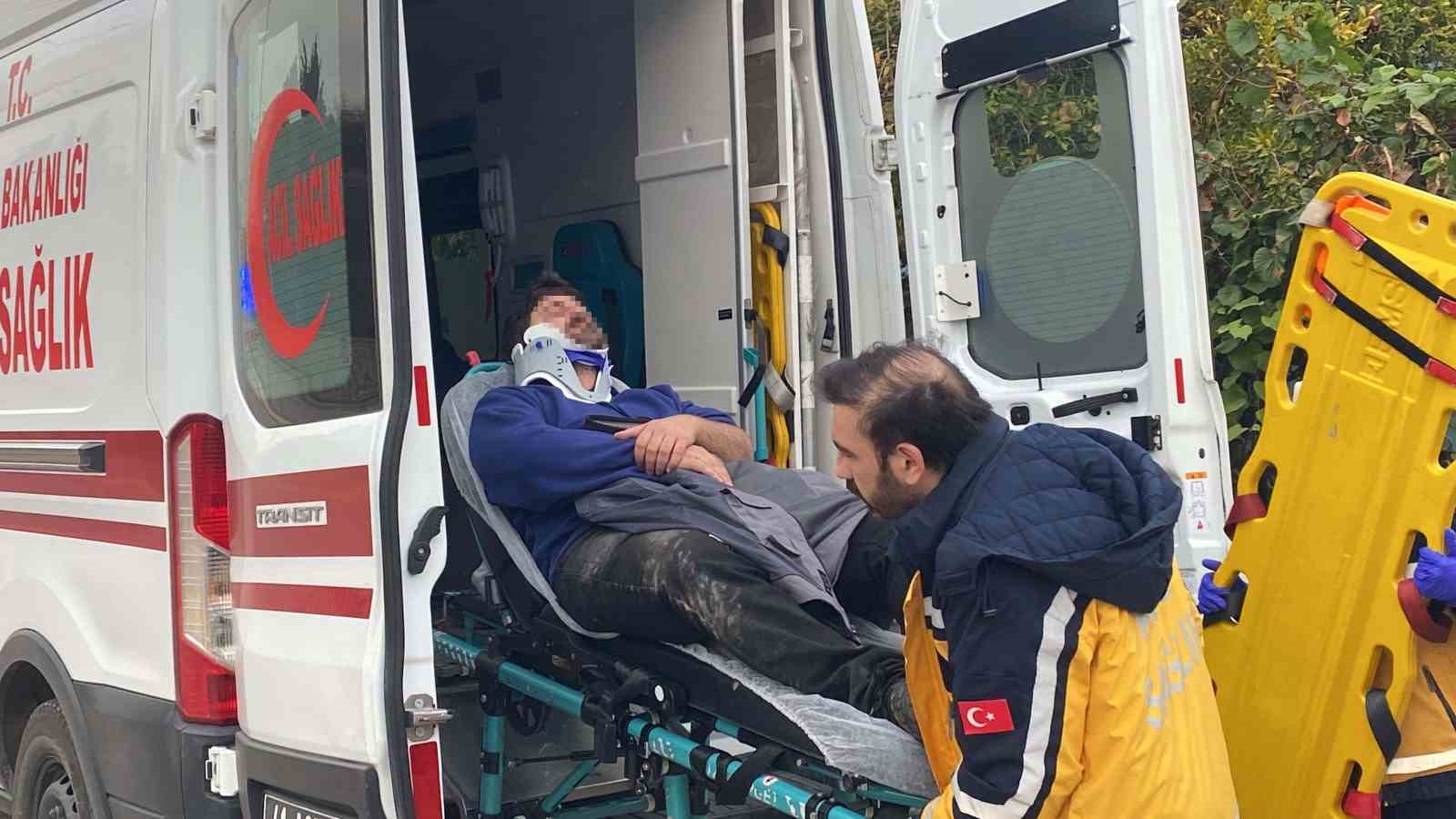 Panelvan ile çarpışan motosikletli yaralandı