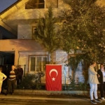Sakaryalı şehidin baba ocağına Türk bayrağı asıldı