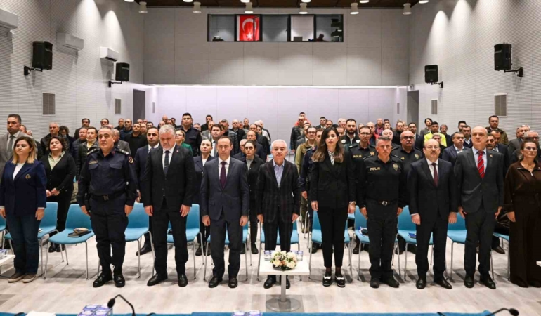 Lüleburgazlı muhtarlar valiye sıkıntılarını anlattı