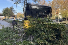 Beşiktaş’ta İETT şoförü seyir halindeyken kalp krizi geçirdi