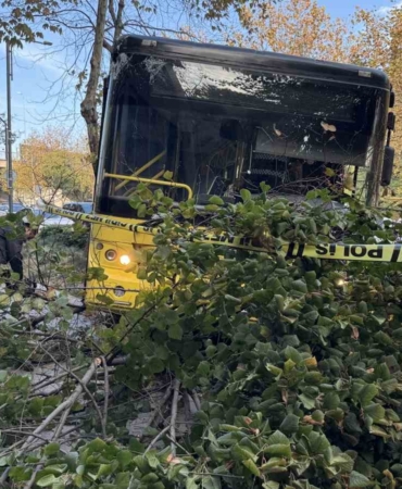 Beşiktaş’ta İETT şoförü seyir halindeyken kalp krizi geçirdi