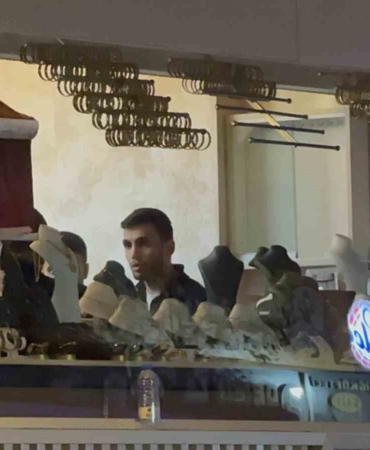 Tahliye edilen binada kuyumcu alarmı: Ziynet eşyalarını dakikalar içinde topladı