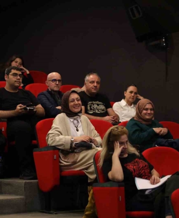 Sakarya Büyükşehir Akademi’de Felsefe Atölyesi yoğun katılımla başladı