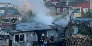 Sobayı yakıp alışverişe çıktı, geldiğinde evi küle döndü
