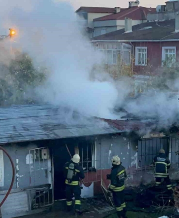 Sobayı yakıp alışverişe çıktı, geldiğinde evi küle döndü