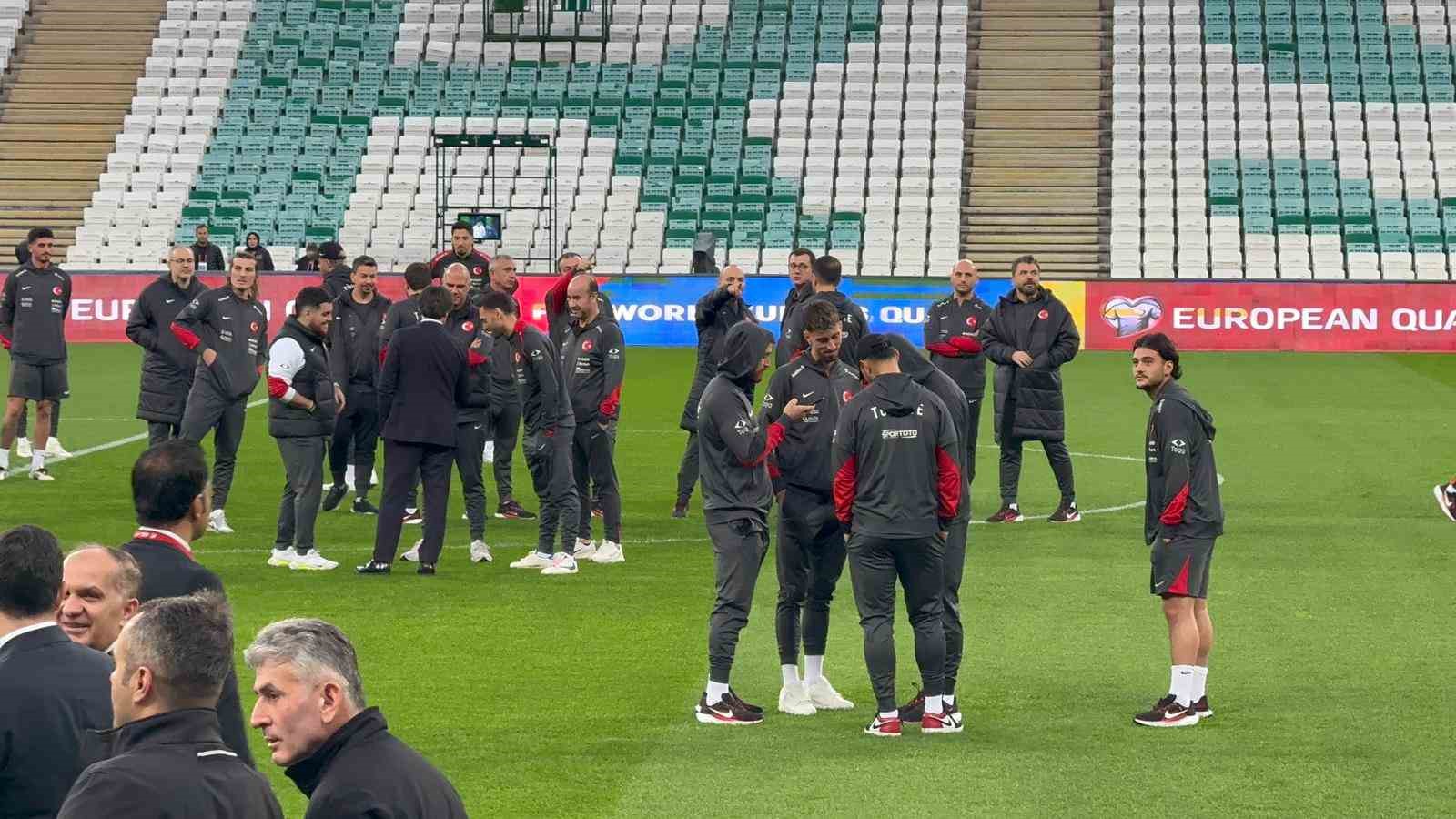 Vincenzo Montella: "Birinci torbadan katılmayı garantilememiz için yarınki maç önemli"