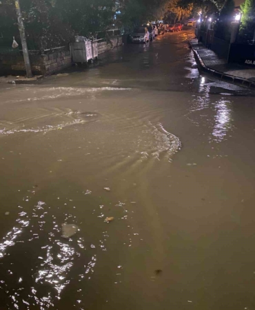 Maltepe’de yollar göle döndü