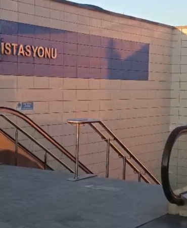 Maltepe Esenkent metrosunda bir yolcu intihara teşebbüs etti
