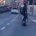 E5’de sıra dışı scooter yolculuğu