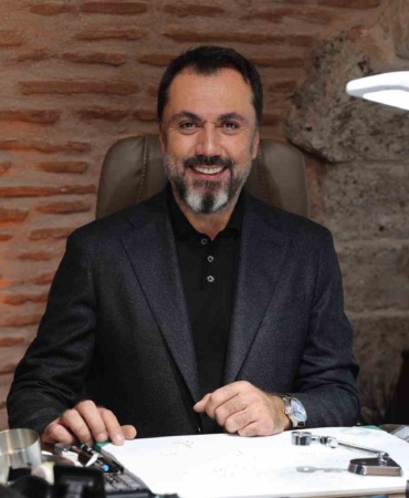 Altın 4 bin 232 dolar seviyesinde dengede: "Sessizlik çoğu zaman yeni bir yükseliş dalgasının habercisidir"