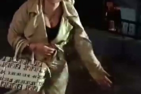 İstanbul’da ‘bana ne’ deyip taksinin ücretini ödemeden kaçan kadın kamerada