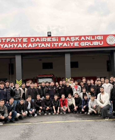 Üniversite öğrencileri itfaiye teşkilatını yerinde tanıdı