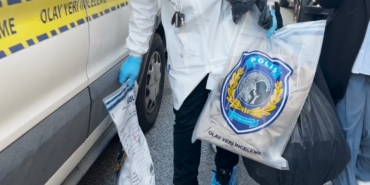 Böcek ailesinin kaldığı Fatih’teki otelde yeni gelişme: Odadaki eşyaları incelemeye götürüldü