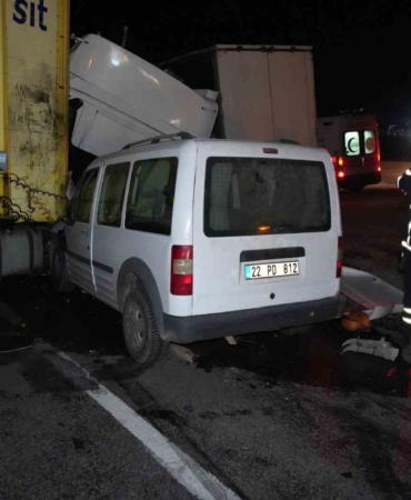 Edirne’de zincirleme kaza: Ölü ve yaralılar var