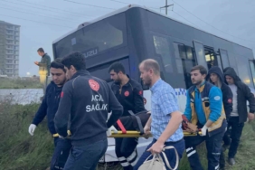 Tekirdağ’da belediye halk otobüsü tarlaya girdi: 2 yaralı