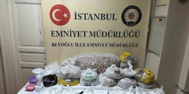 Beyoğlu ve Kağıthane’de uyuşturucu operasyonu: Hap satan 2 kadın gözaltında