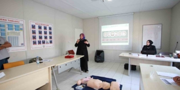 Yol ve bakım personeline ilk yardım eğitimi