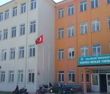 Sındırgı’da depremden etkilenen öğrenciler Balıkesir’de eğitim alacak