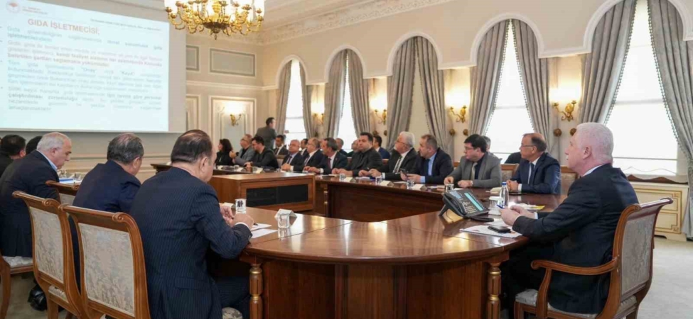 İstanbul’da gıda güvenliği masaya yatırıldı: İşletmelere 24 saat kesintisiz ses ve görüntü kaydı zorunluluğu