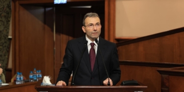 İBB’de mikrofon gerginliği: Başkan Cin İmamoğlu’nu eleştirince İBB Başkan Vekili Aslan mikrofonu kapattırdı