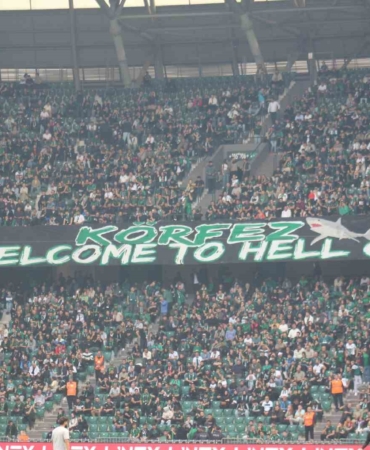 Kocaelispor- Galatasaray maçını 32 bin 18 biletli seyirci izledi