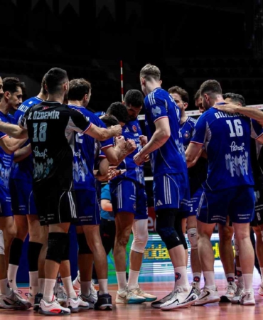 Efeler Ligi: Halkbank: 2 - Gaziantep Gençlik Spor: 3