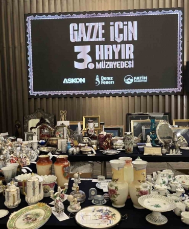 Fatih’te yapılan müzayedenin geliri Gazze’ye gidecek