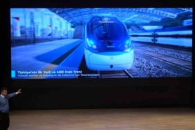 Bakan Yardımcısı Boyraz, gençlere milli hızlı treni böyle tanıttı