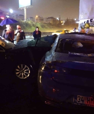 Ataşehir’de zincirleme trafik kazası: 6 yaralı