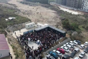 Mağdurlar gökyüzüne siyah balon bıraktı