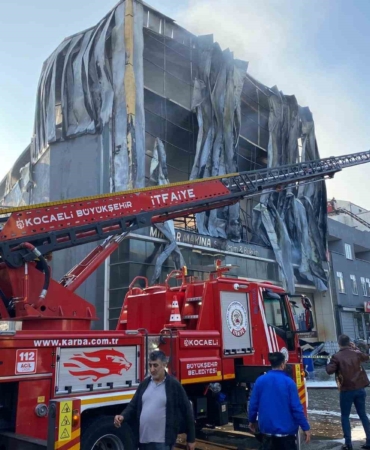 Kocaeli’de parfüm fabrikası faciası sonrası skandal paylaşımlar: Ölenlere hakaret ve küfür ettiler