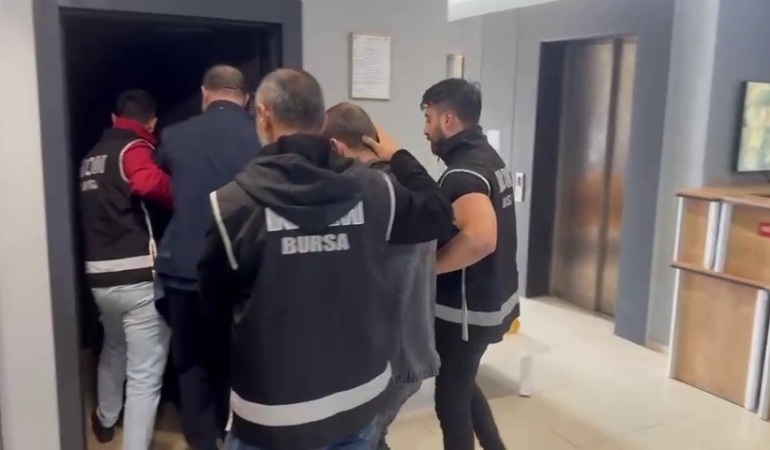 Bursa merkezli dev operasyon: 11 ilde eş zamanlı "Change araç" baskını