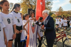 Bursa’da kros yarışı nefes kesti