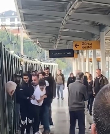 Metroda koltuk tartışması