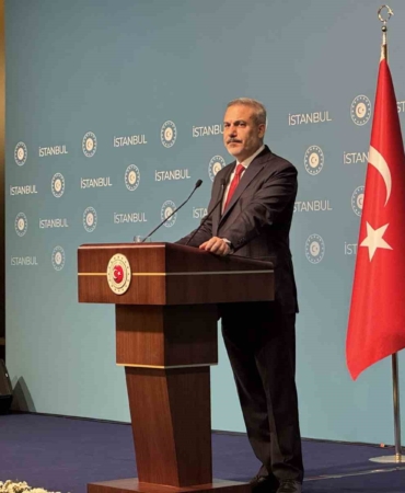 Dışişleri Bakanı Fidan: "Biz barış için elimizi taşın altına koymaya hazırız"