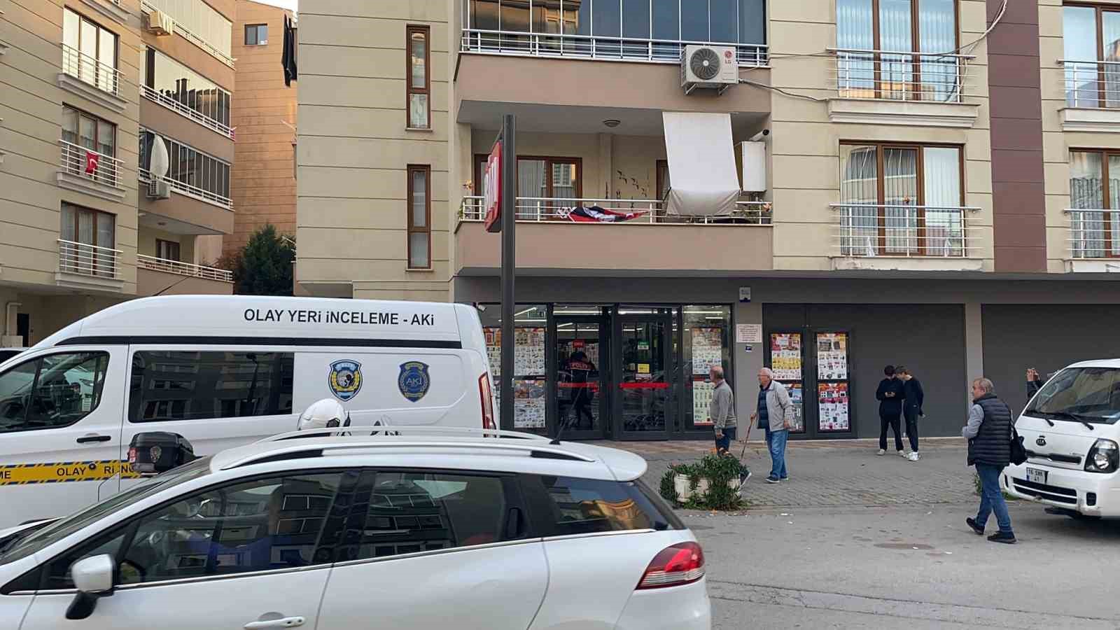 Bursa’da eski eşini çalıştığı markette bıçakladı