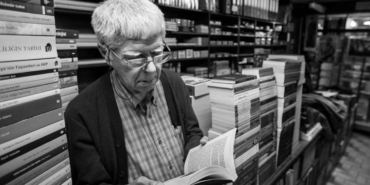 Sakarya’nın iki çınarı aynı sahnede: Faik Baysal ve Necati Mert anılıyor