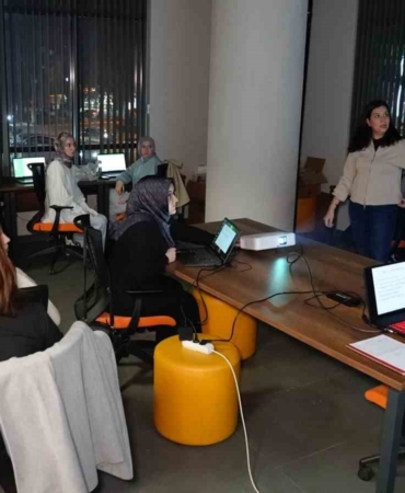 Başiskele’deki Türkiye Yüzyılı Gençlik Merkezi eğitim yuvası oldu