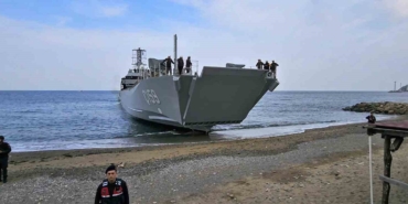 Yeni Tip Çıkarma Gemisi Ç-159 Yalova kıyısında test edildi