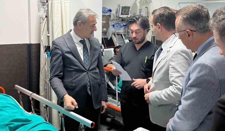 Sakarya’da itfaiye aracı kazaya karıştı: 2 yaralı