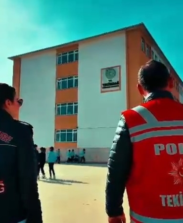 Tekirdağ’da polis ekiplerinden okullarda geniş çaplı denetim