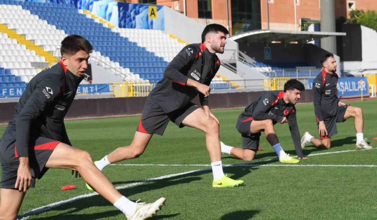 Ümit Milli Futbol Takımı, Ukrayna maçı hazırlıklarını tamamladı