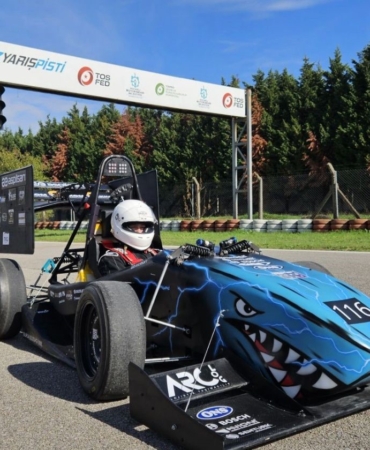 Uludağ Üniversitesi, ilk elektrikli formula aracını OTTOSEM Zirvesi’nde tanıtacak